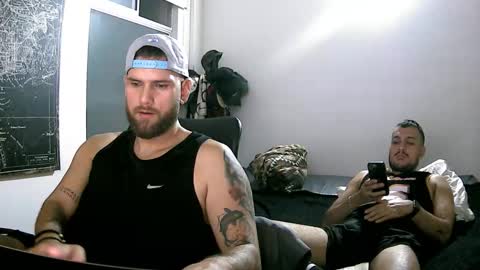 Snapshot of pipe1203 chatting on November 7, 2025, 11:49 pm pipe1203 online show from November 7, 2025, 11:49 pm