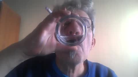 pipi2704 online show from December 22, 2024, 11:22 am