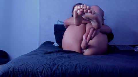 pitufa__ online show from February 13, 2026, 9:00 pm