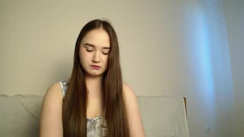 Snapshot of pixie____ chatting on May 9, 2026, 1:38 pm Lily online show from May 9, 2026, 1:38 pm