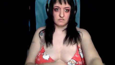 Snapshot of pixie_mixie chatting on February 23, 2025, 11:55 am Trash Kitten online show from February 23, 2025, 11:55 am