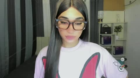 Snapshot of pixiedoll_ chatting on June 21, 2026, 7:49 pm pixiedoll_ online show from June 21, 2026, 7:49 pm