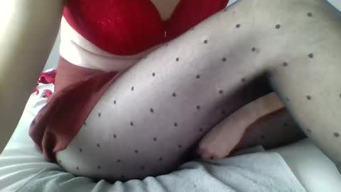 Pixielove online show from September 23, 2025, 4:21 pm