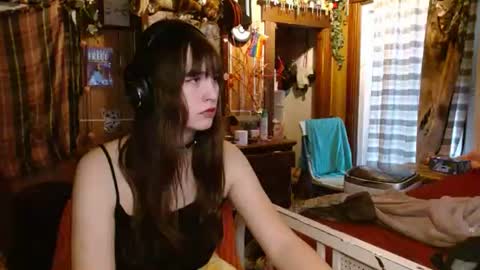 Izzy online show from April 2, 2026, 1:31 pm