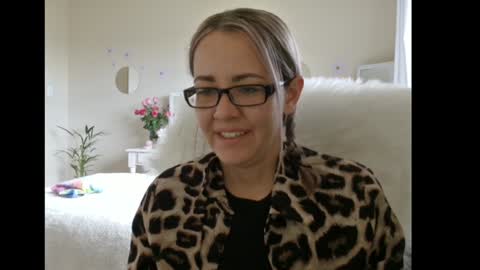 Lynn online show from December 6, 2024, 11:33 am