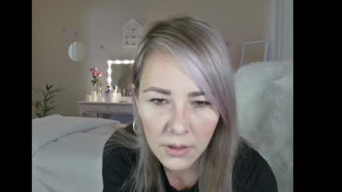 Lynn online show from December 9, 2024, 12:30 pm