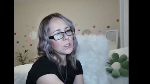 Lynn online show from January 20, 2025, 2:57 pm