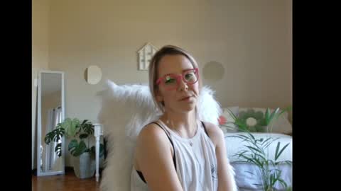 Lynn online show from January 30, 2025, 2:36 pm