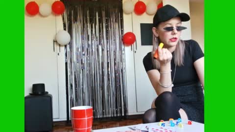 Lynn online show from February 19, 2025, 1:39 pm