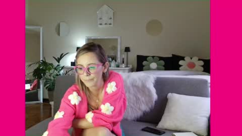 Lynn online show from February 21, 2025, 5:09 pm