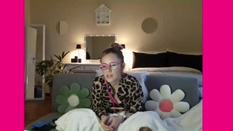 Lynn online show from February 26, 2025, 4:56 pm