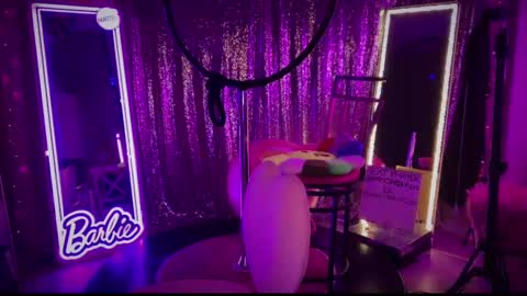 Snapshot of plasticfuckdoll chatting on January 25, 2025, 8:10 am Dumb bimbo fuck doll online show from January 25, 2025, 8:10 am