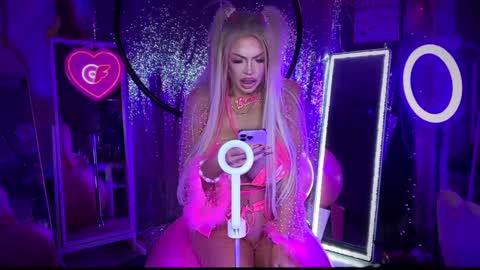 Snapshot of plasticfuckdoll chatting on February 10, 2025, 1:57 am Dumb bimbo fuck doll online show from February 10, 2025, 1:57 am