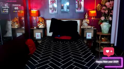 Snapshot of plastique_patricia chatting on February 10, 2026, 2:37 am Patricia online show from February 10, 2026, 2:37 am