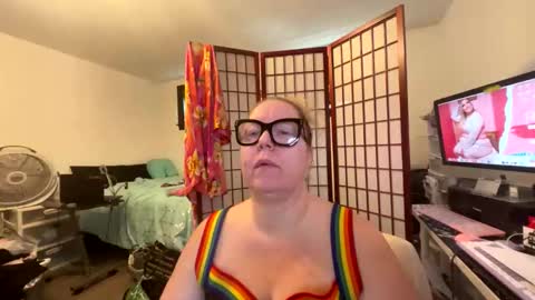 Platinum Puzzy online show from April 23, 2026, 2:30 pm