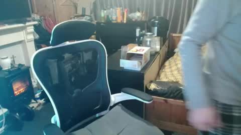 playboy_horny online show from April 3, 2026, 11:58 pm