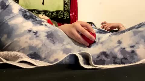 playerboybunny online show from April 17, 2026, 3:42 am