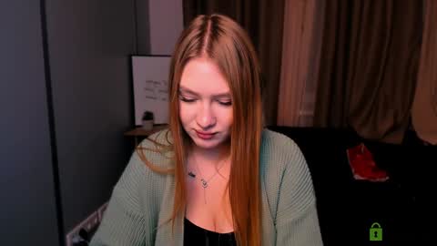 Snapshot of playful_sophie chatting on January 23, 2025, 12:04 am Sophie online show from January 23, 2025, 12:04 am