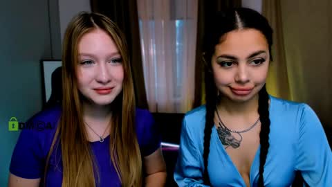 Snapshot of playful_sophie chatting on February 7, 2025, 11:23 am Sophie online show from February 7, 2025, 11:23 am