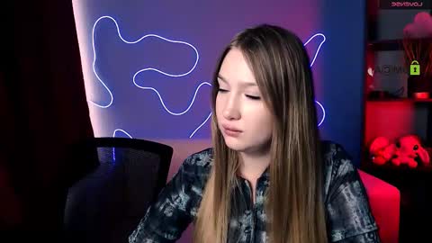 Snapshot of playful_sophie chatting on October 12, 2025, 11:42 am Sophie online show from October 12, 2025, 11:42 am