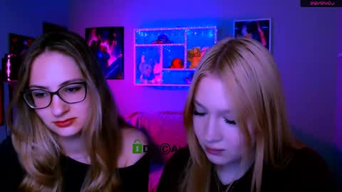 Sophie online show from April 15, 2026, 7:32 pm