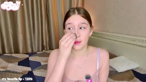 Snapshot of playfulmelly chatting on July 8, 2026, 7:02 am Melly online show from July 8, 2026, 7:02 am