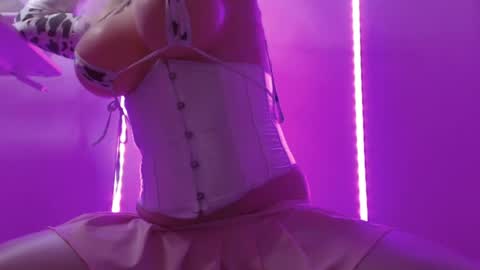 MaidArianna online show from July 1, 2026, 9:03 pm