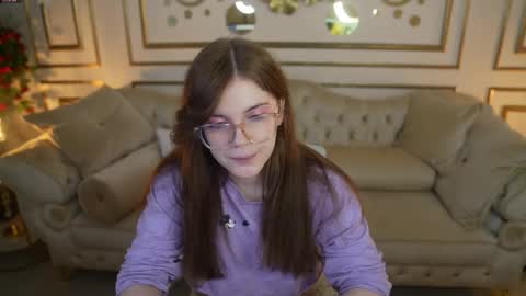 Lana online show from February 19, 2026, 11:28 am