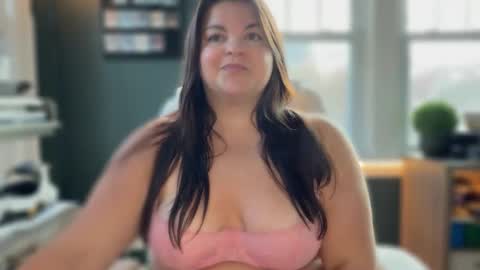 playwithbrittany online show from November 6, 2025, 7:04 pm