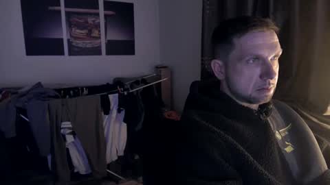 Hello ask me  . Im glad  to see you here in my room. Welcome PVT is open online show from January 22, 2025, 6:31 am