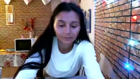 pleas3s_sweet online show from April 26, 2026, 9:29 am