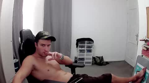 Snapshot of plkrisztian chatting on September 30, 2025, 7:30 pm plkrisztian online show from September 30, 2025, 7:30 pm