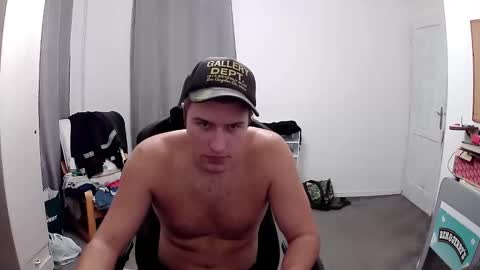 Snapshot of plkrisztian chatting on October 14, 2025, 3:02 pm plkrisztian online show from October 14, 2025, 3:02 pm