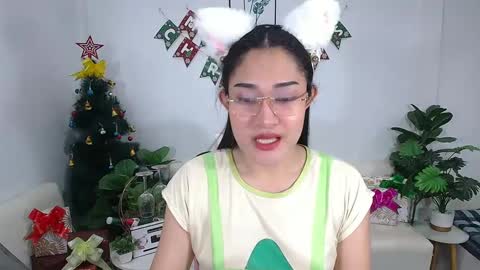 Ploysai online show from January 1, 2025, 1:59 pm