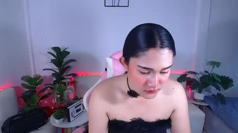 Ploysai online show from October 5, 2025, 5:28 am