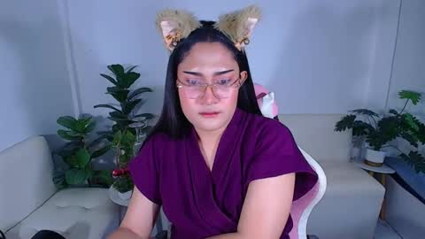 Ploysai online show from October 22, 2025, 6:02 am