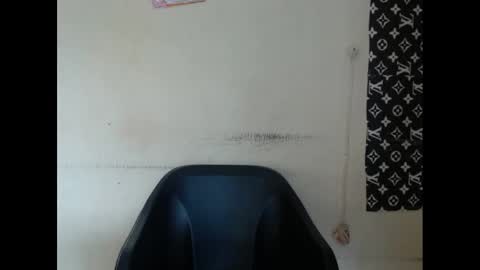 Snapshot of plumnjuicyx chatting on February 5, 2025, 10:19 am plumnjuicyx online show from February 5, 2025, 10:19 am