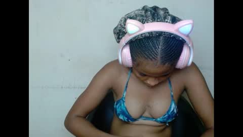 Snapshot of plumnjuicyx chatting on February 21, 2025, 10:07 am plumnjuicyx online show from February 21, 2025, 10:07 am