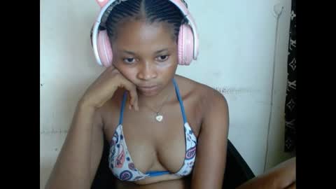 Snapshot of plumnjuicyx chatting on February 26, 2025, 12:03 pm plumnjuicyx online show from February 26, 2025, 12:03 pm