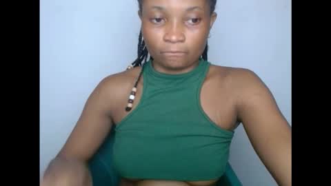 plumnjuicyx online show from November 10, 2025, 7:35 pm