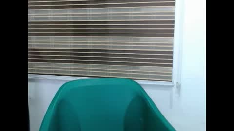 plumnjuicyx online show from November 21, 2025, 11:03 pm