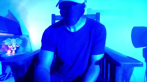 StraightPlush online show from May 27, 2026, 1:13 am