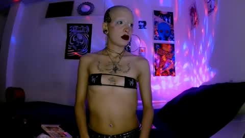    online show from April 8, 2026, 12:10 am