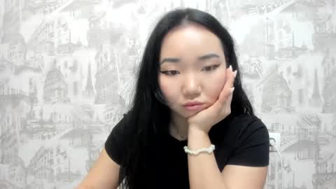 Erica online show from February 8, 2025, 6:33 pm