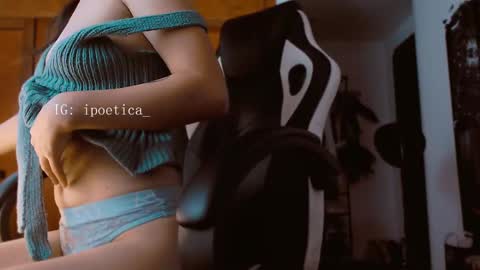 Snapshot of poeeticaa_ chatting on February 11, 2025, 3:18 pm IG ipoetica online show from February 11, 2025, 3:18 pm