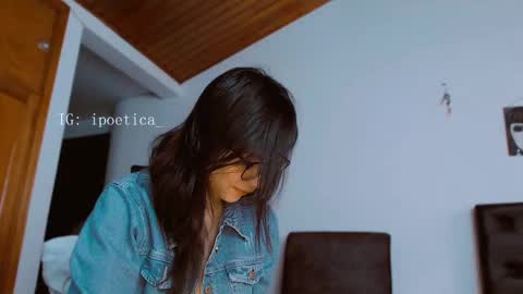 Snapshot of poeeticaa_ chatting on March 1, 2025, 12:34 pm IG ipoetica online show from March 1, 2025, 12:34 pm