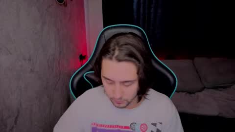 pohyi_ online show from February 18, 2026, 7:48 am