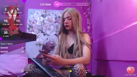  Luna  online show from December 7, 2024, 11:51 am