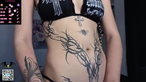 Snapshot of poison_dafne chatting on June 4, 2026, 6:58 pm Dafne online show from June 4, 2026, 6:58 pm