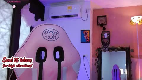 poison_liv online show from March 12, 2026, 1:28 pm